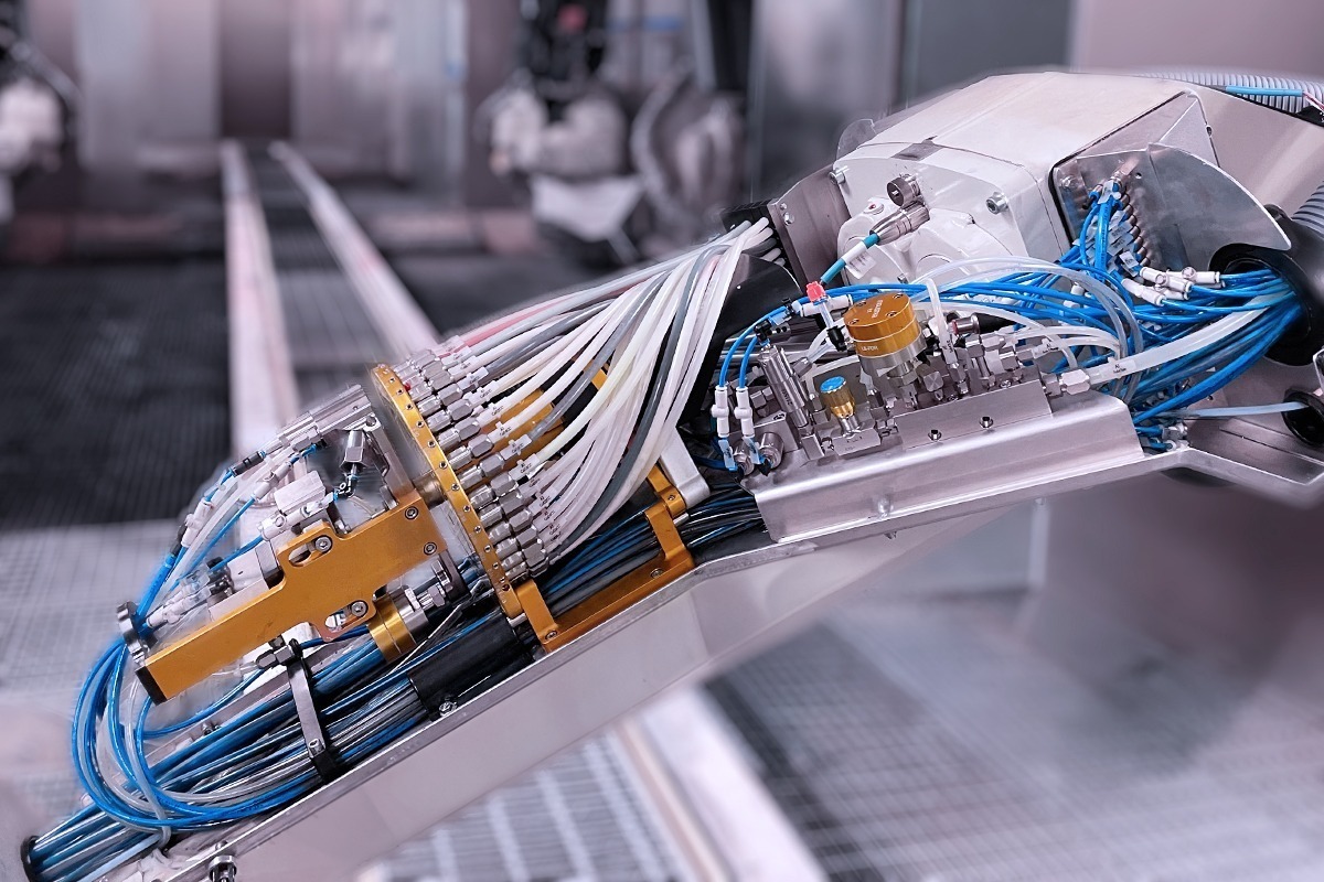  ber Uns INDUSTRA GmbH